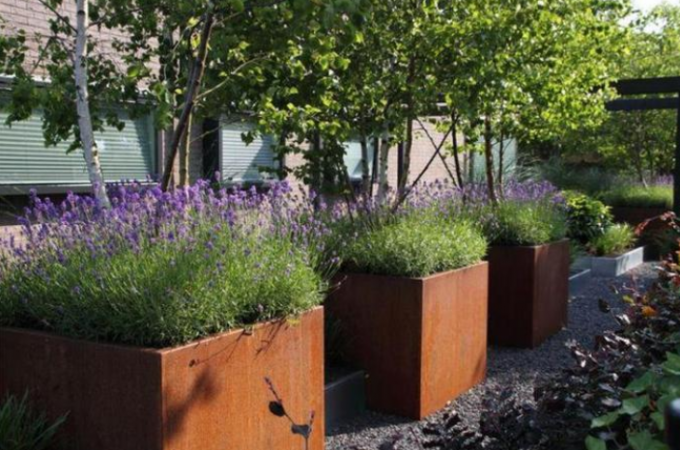 Plantador cuadrado de acero de Corten del metal del jardín del pote del tamaño moderno del cubo con los agujeros del drenaje