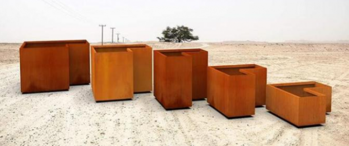 Plantador de acero contemporáneo de la caja de la esquina de metal de Corten para al aire libre residencial
