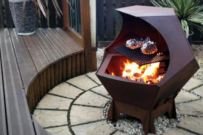 Fuego al aire libre de acero rústico Pit And Barbecue Grill de Copming Corten del decaedro