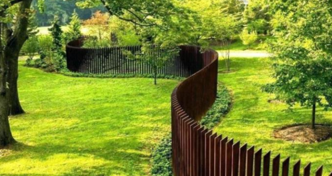 Cerca de acero del enrejado de Serpentine Layout Metal Picket Fence Corten de la granja del jardín