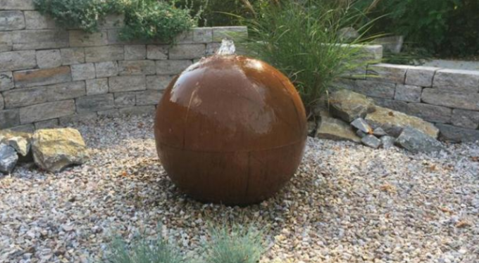 La esfera exterior modificada para requisitos particulares de la decoración formó a Rusty Corten Steel Water Feature