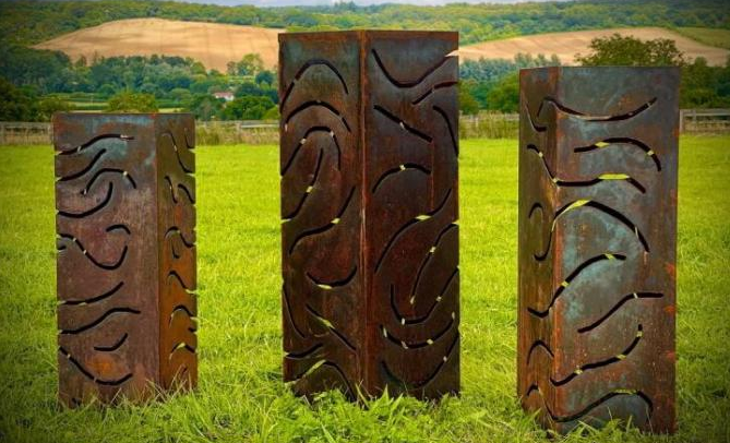 Escultura de acero de la columna de Art Rusty Metal Lighting Box Ccorten de la yarda contemporánea