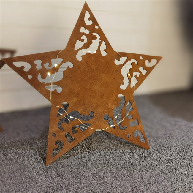 El metal de acero asteroide de Corten adorna la decoración de la Navidad para el jardín