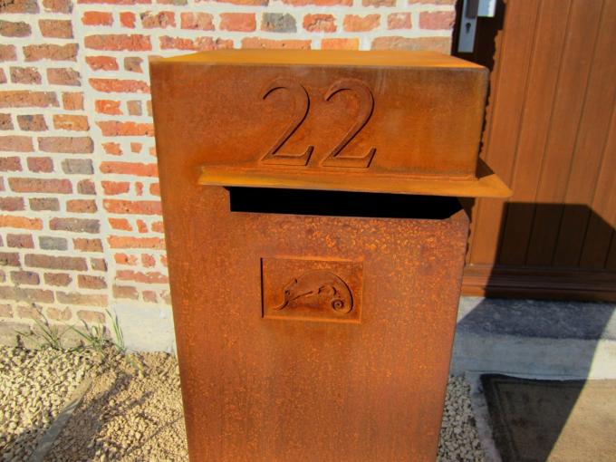 Buzón de acero de Corten del buzón derecho libre al aire libre de encargo del metal
