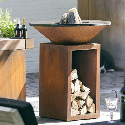 Fuego de acero aherrumbrado Pit Outdoor With Wood Storage de la altura el 100cm Corten