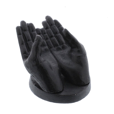 Escultura negra antigua creativa de la mano del arrabio de 5,5 pulgadas fijada para las decoraciones caseras