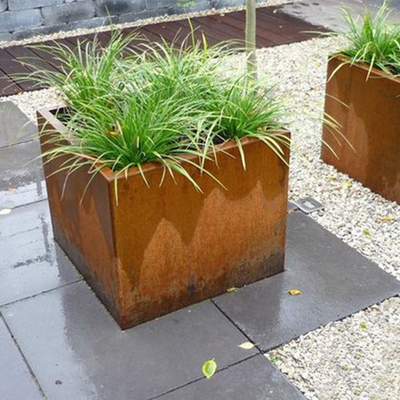La caja grande del plantador del palmo de acero de Corten del jardín aherrumbró resistiendo al acero para el cortijo