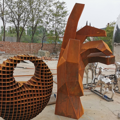 escultura de acero del 175cm Rusty Metal Garden Ornaments Corten para la decoración del parque