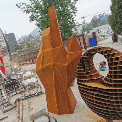 escultura de acero del 175cm Rusty Metal Garden Ornaments Corten para la decoración del parque