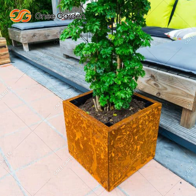 Pote antiguo los 30cm de la planta del pequeño plantador al aire libre bajo del metal del diseño simple los 40cm