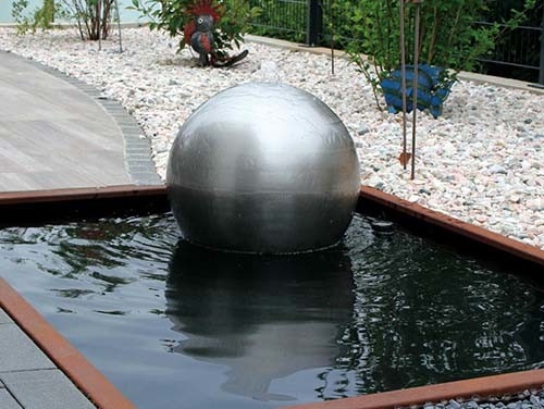 Cascada formada bola al aire libre de Rusty Corten Steel Garden Fountain