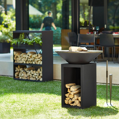 Fuego de acero aherrumbrado Pit Outdoor With Wood Storage de la altura el 100cm Corten