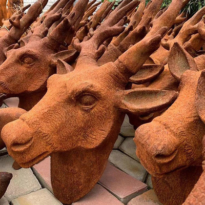 La altura de 18 pulgadas aherrumbró hierro de Lion Face Sculpture Unique Cast