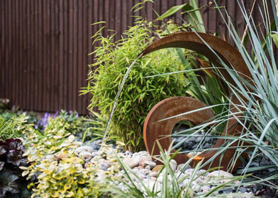 la fuente de agua aherrumbrada los 65cm de la bola modificó la decoración para requisitos particulares exterior