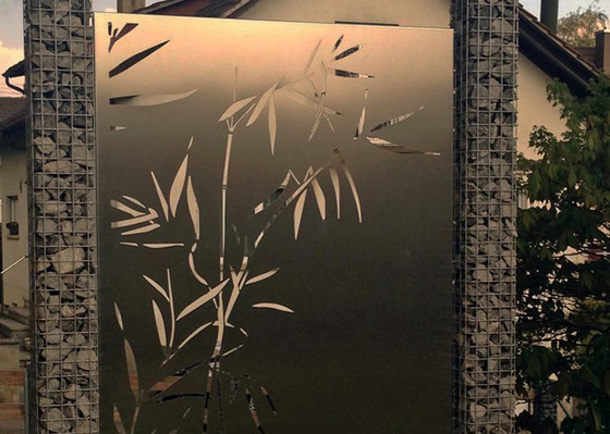 El bambú modela los ornamentos del jardín del metal que el laser cortó decorativo al aire libre de los paneles del acero de Corten