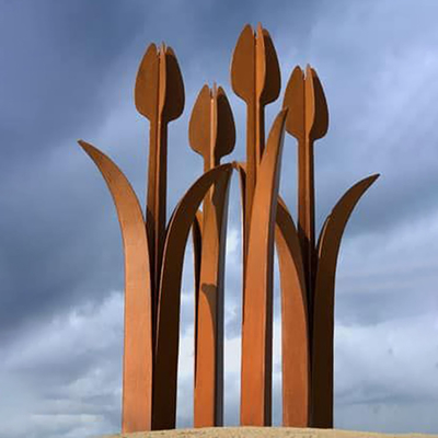La yarda de Tulip Flower Shape Custom Metal del jardín de Gnee esculpe para el patio trasero