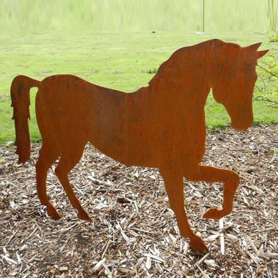 El caballo al aire libre modificado para requisitos particulares del metal del tamaño esculpe la alteración por los agentes atmosféricos del acero