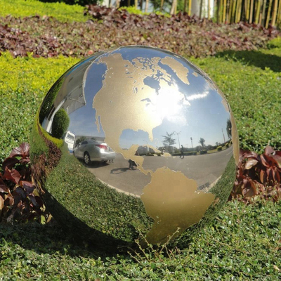 El globo pulido jardín del mundo de la escultura de la esfera del metal de Gnee esculpe hecho a mano