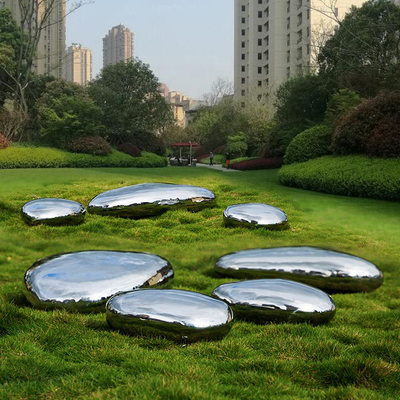 Guijarro pulido del jardín de Gnee el alto forma la escultura de acero inoxidable para el césped