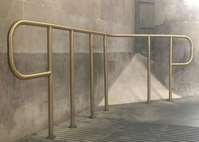 Verja clásica de soldadura excelente de la mano de hierro labrado del metal del arte para el exterior