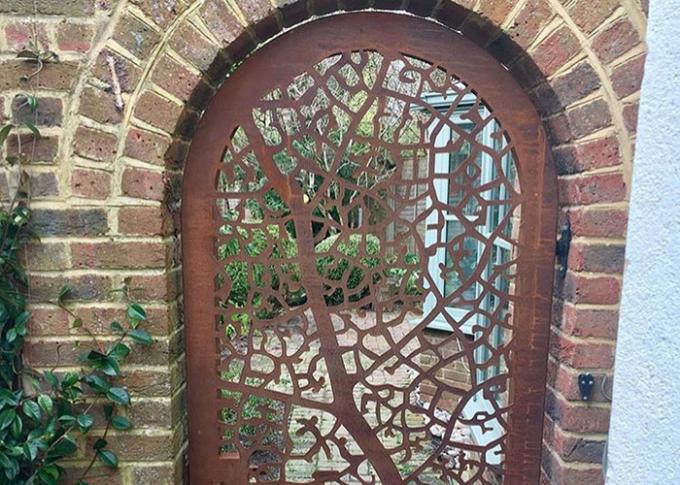 Puertas decorativas del metal de acero de la puerta de Corten del jardín
