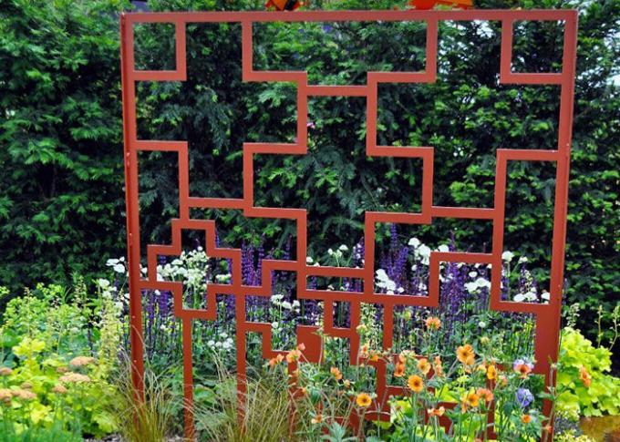 El laser cortó los paneles decorativos de Corten