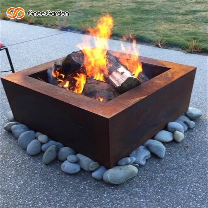Tabla al aire libre clásica de acero del hoyo del fuego del jardín de Corten