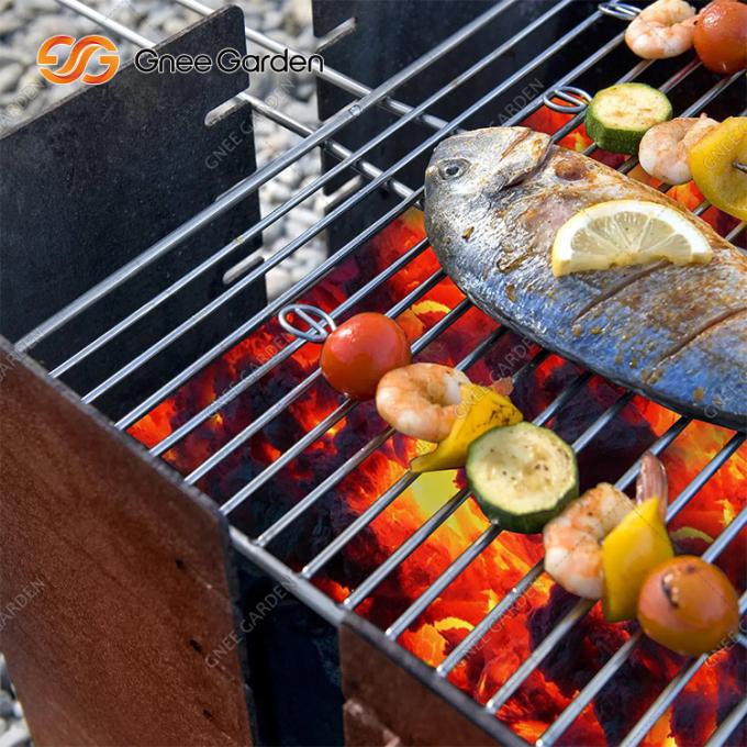 Parrillas de acero de la BARBACOA de Corten: La última tendencia de cocinar del patio trasero