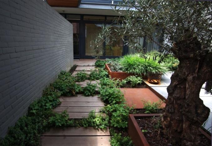 Caja aumentada metal montada fácil al aire libre del plantador de la cama del jardín de Corten para el establecimiento de las flores