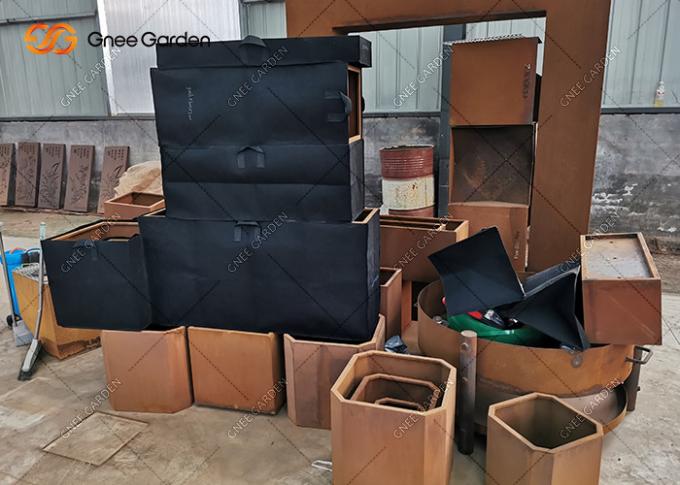 Caja al aire libre de acero de los plantadores del color del moho de Corten del diseño de China de Corten del acero del metal de los plantadores grandes superiores del jardín
