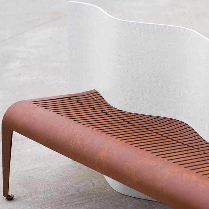  Muebles al aire libre modificados para requisitos particulares del metal de Corten del jardín del banco de acero decorativo del ocio