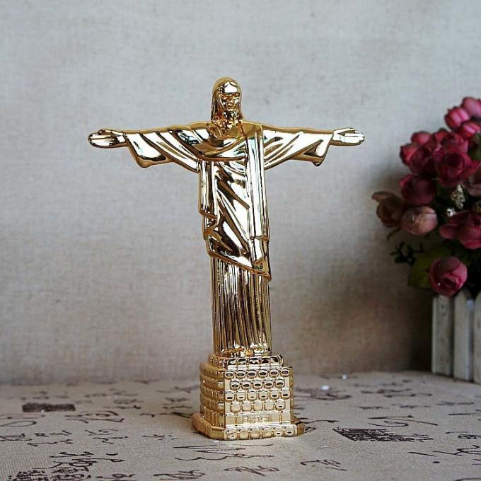 La religión del arrabio diseñó las estatuas decorativas de la escultura del metal de los ornamentos caseros