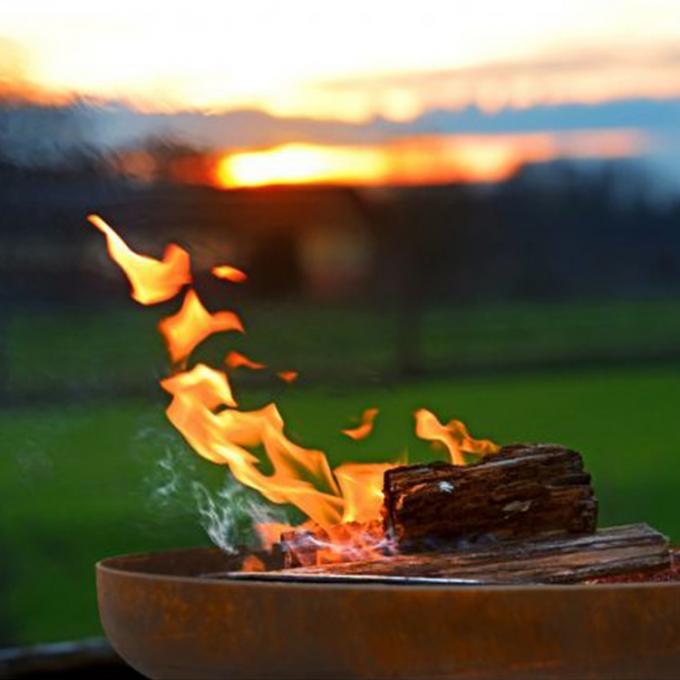 Madera redonda rústica simple portátil del brasero que quema el patio trasero de acero de Pit For Fun Time Outdoor del fuego de Corten