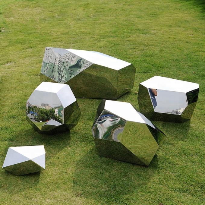 Escultura de acero inoxidable de Art Mirror Polished Geometric Stone del jardín